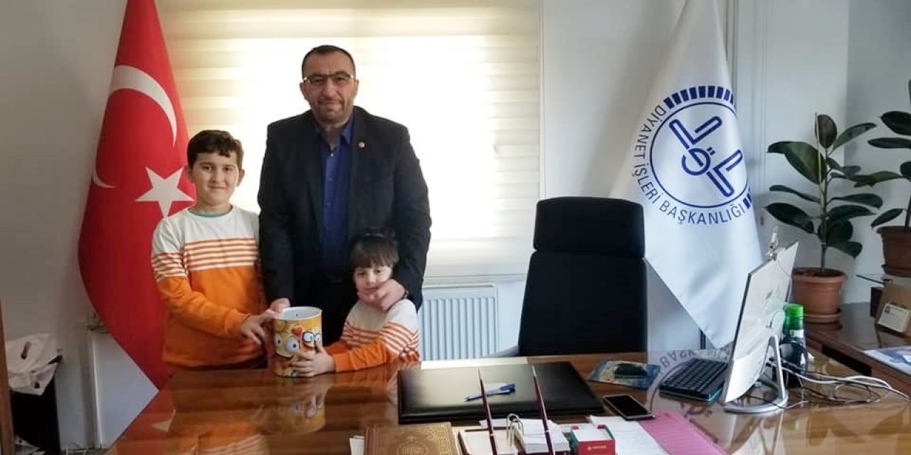 Kumbaralarındaki parayı depremzedeler için bağışladılar