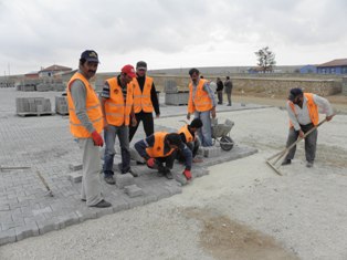 Bu köyde işçi bulunamıyor!