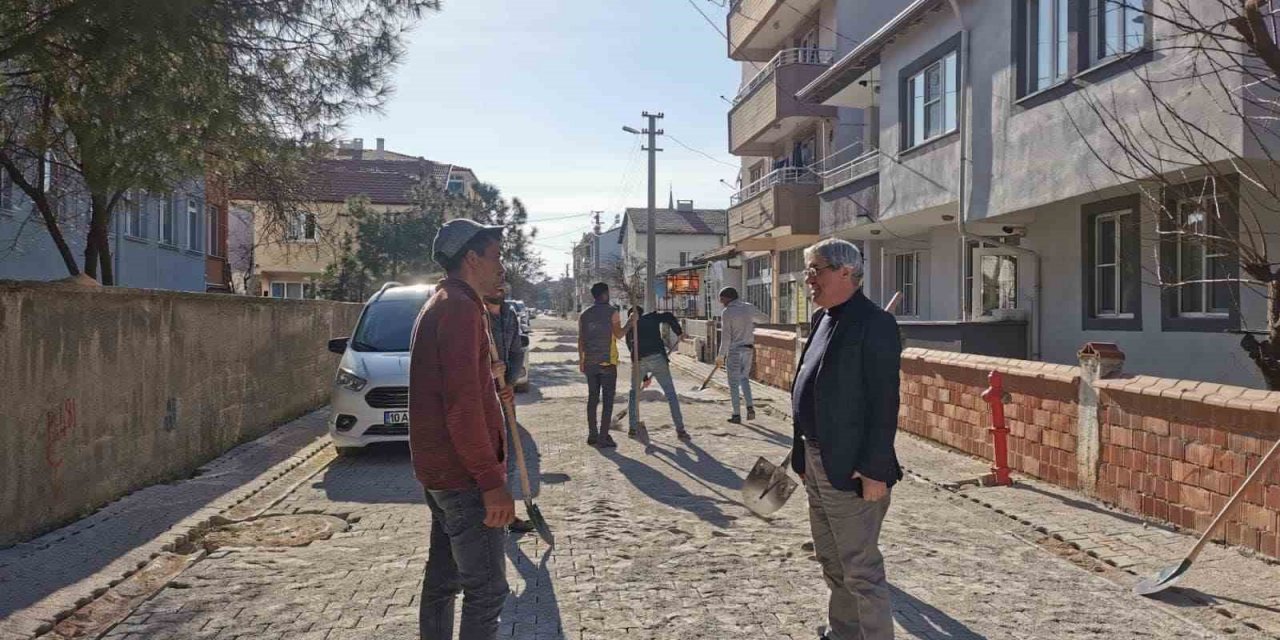 İvrindi’de üstyapı çalışmaları hız kazandı