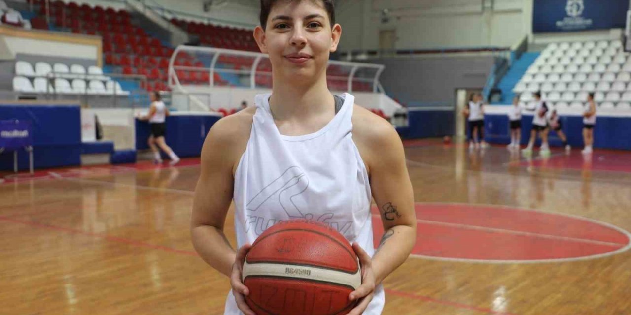 İzmit Belediyespor, Hatay’dan Eda Şahin’i kadrosuna kattı