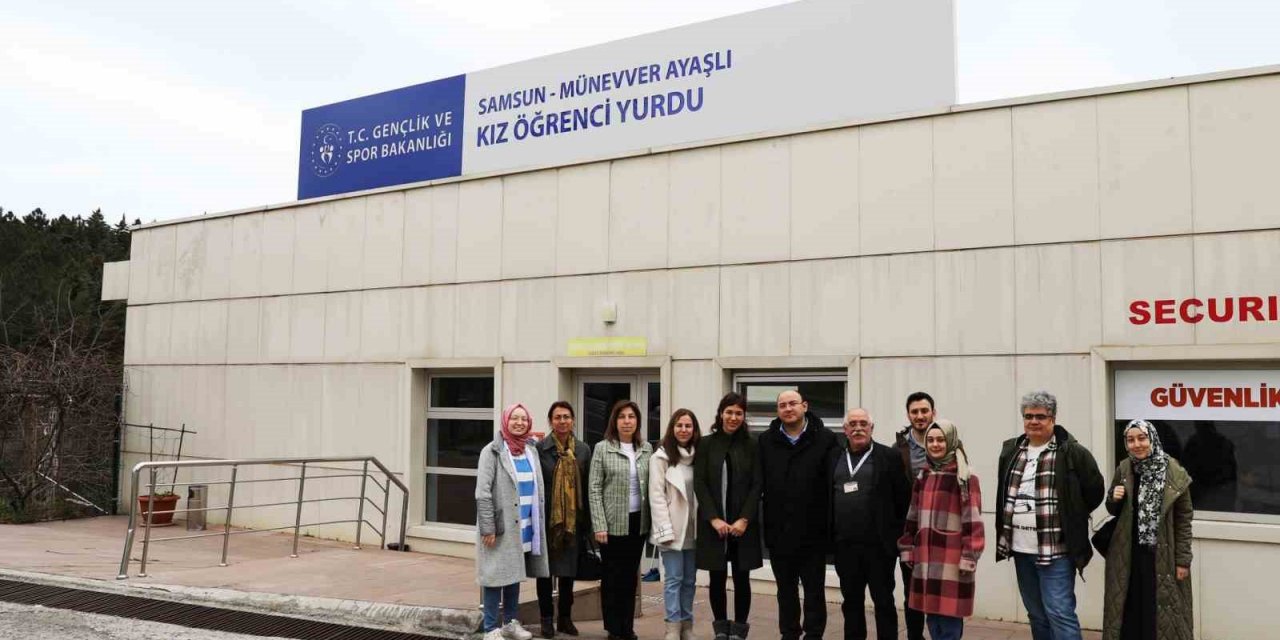 Depremzedelere yurt ortamında muayene hizmeti başlatıldı