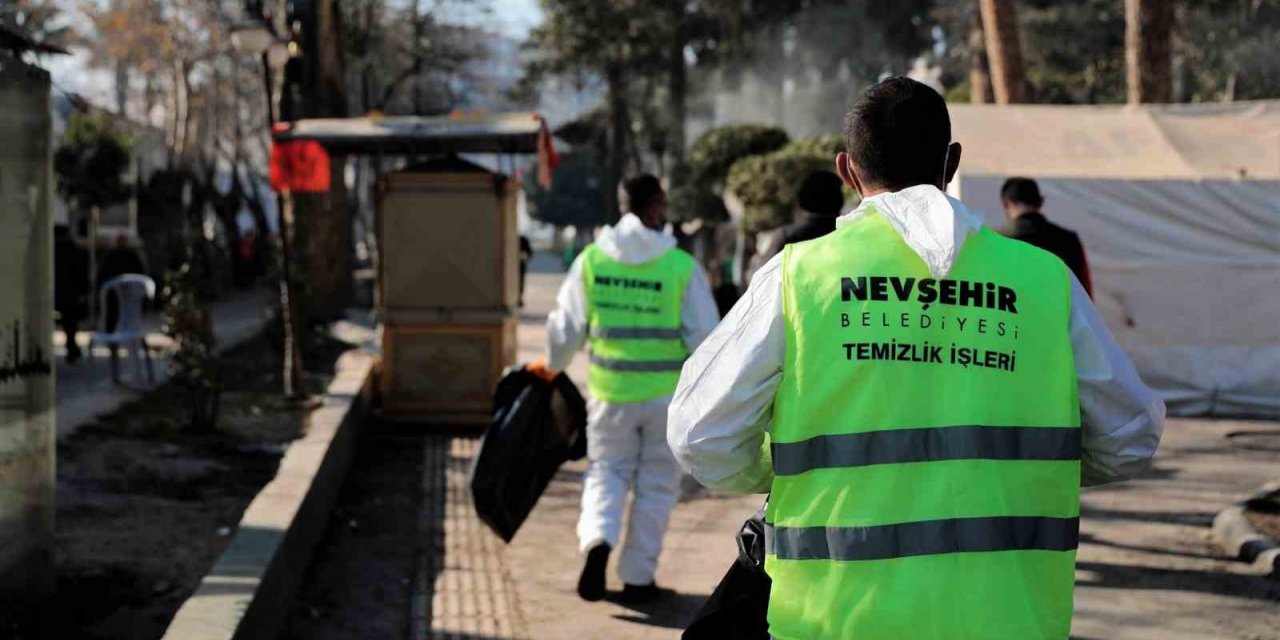 Hatay’ı Nevşehir Belediyesi  temizliyor