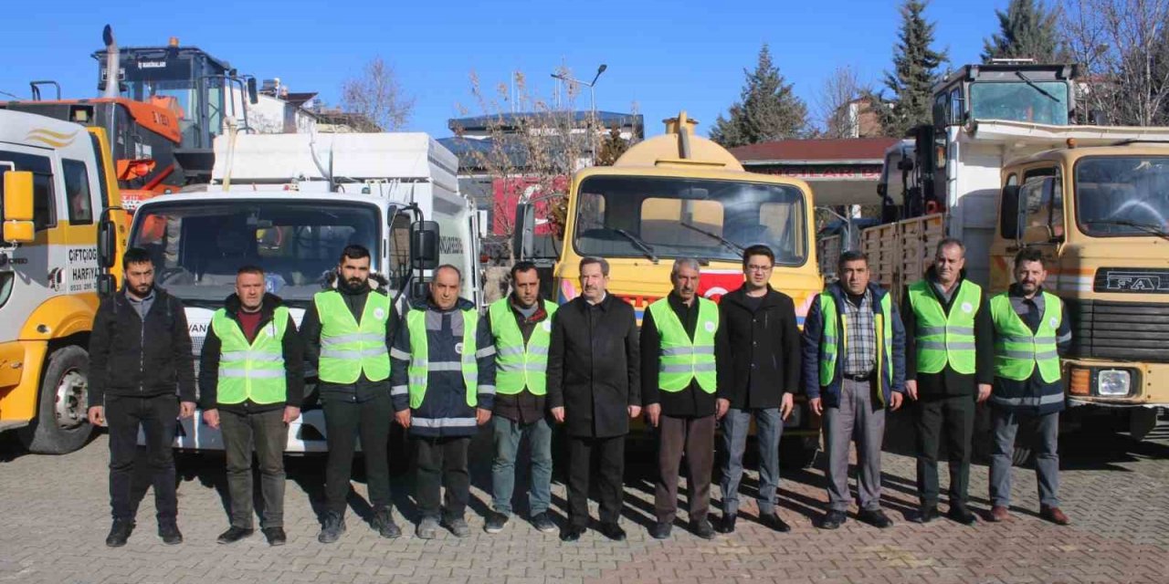 Kovancılar’dan deprem bölgesine araç ve personel desteği