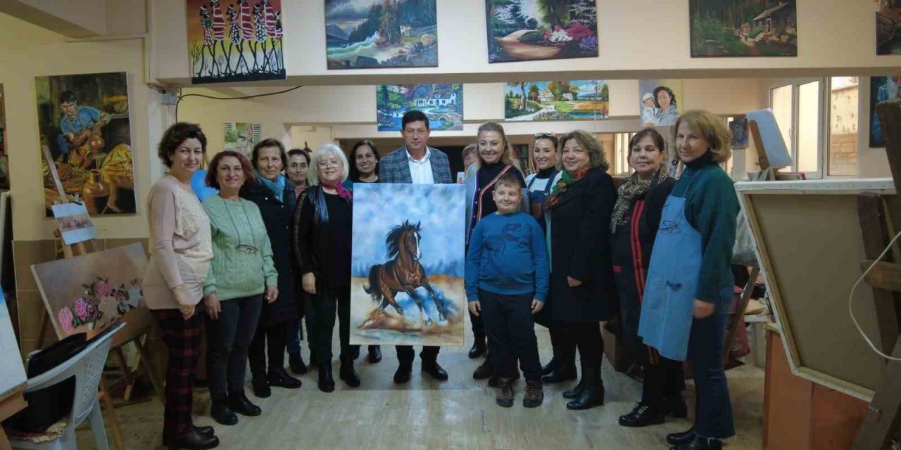 Nazilli Belediyesi’nin sanat kurslarına yıl boyu yoğun ilgi