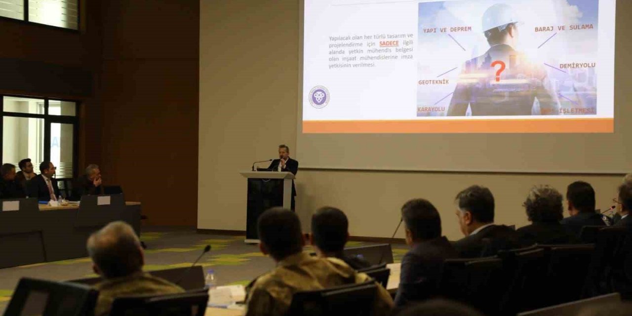 Deprem bölgesine gönderilen yardımlar ile ilgili toplantı yapıldı