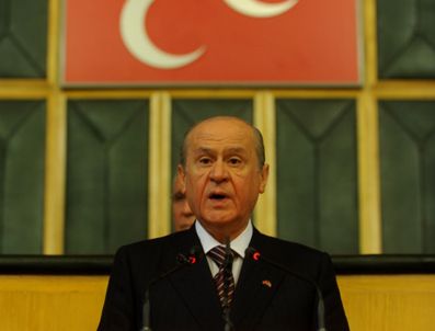 Başbakan sahte kabadayı!