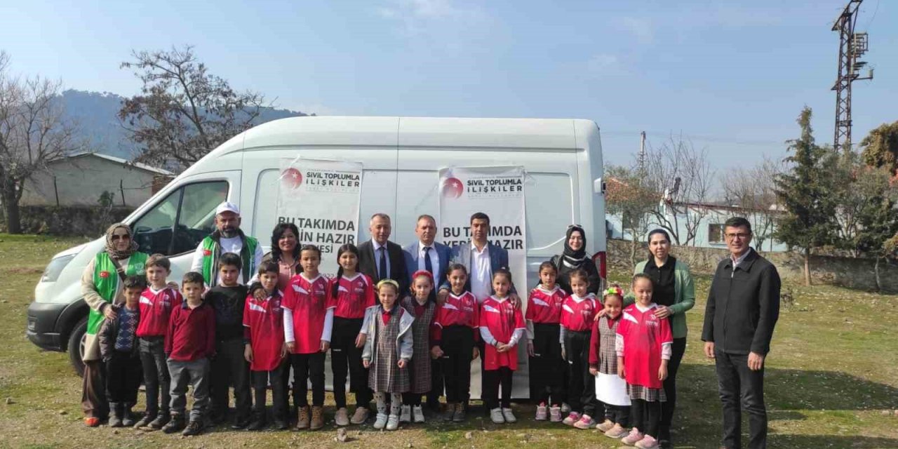 Fidanlar toprakla buluştu