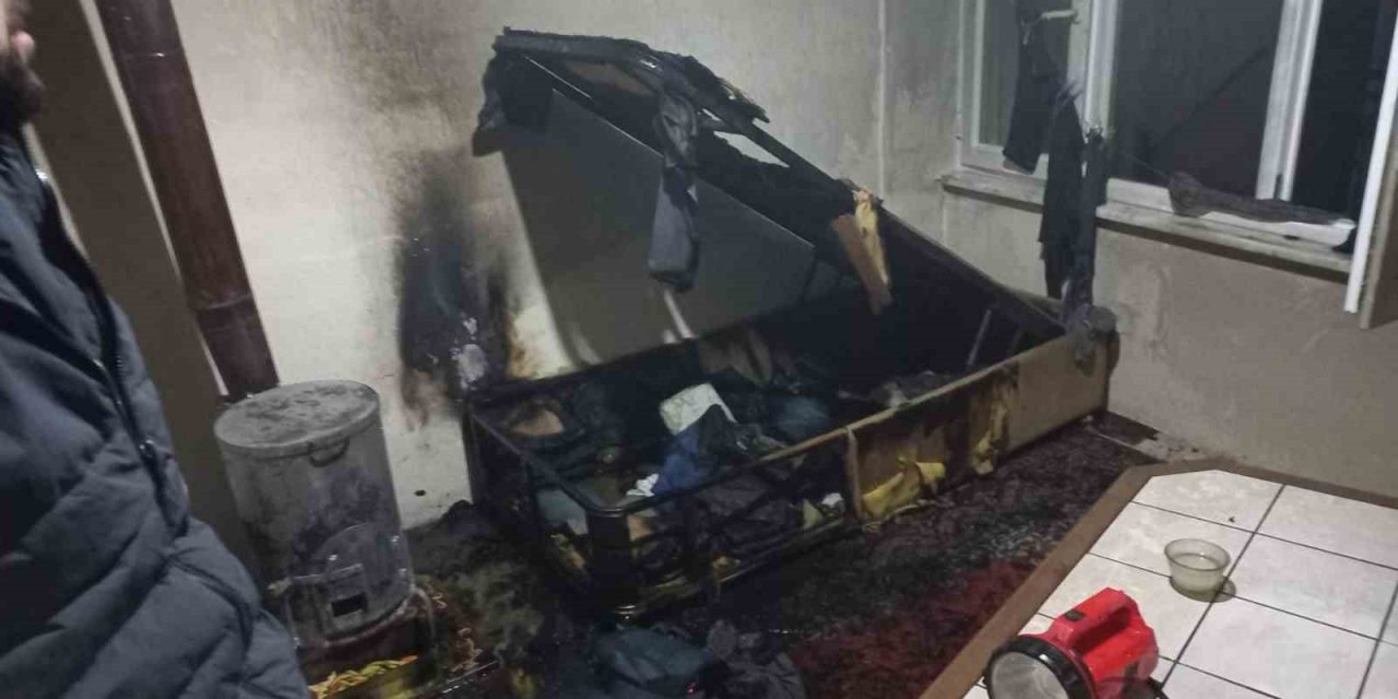 Türkeli’de ev yangını