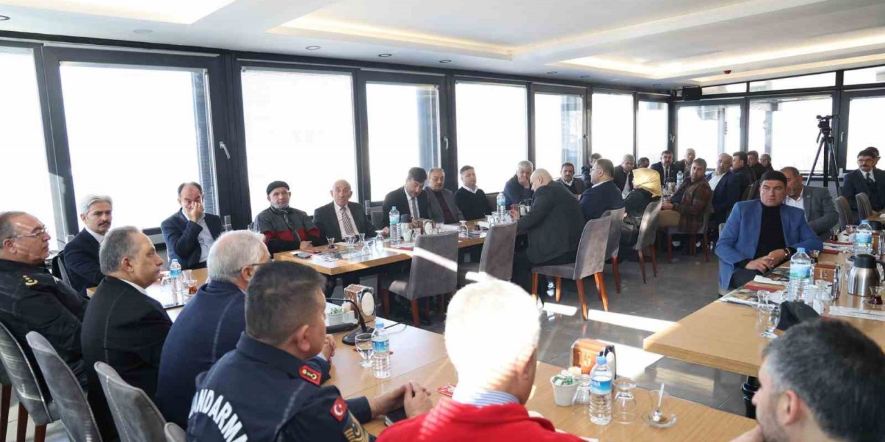 Muhtarlar Toplantısı’nda Gündem Deprem