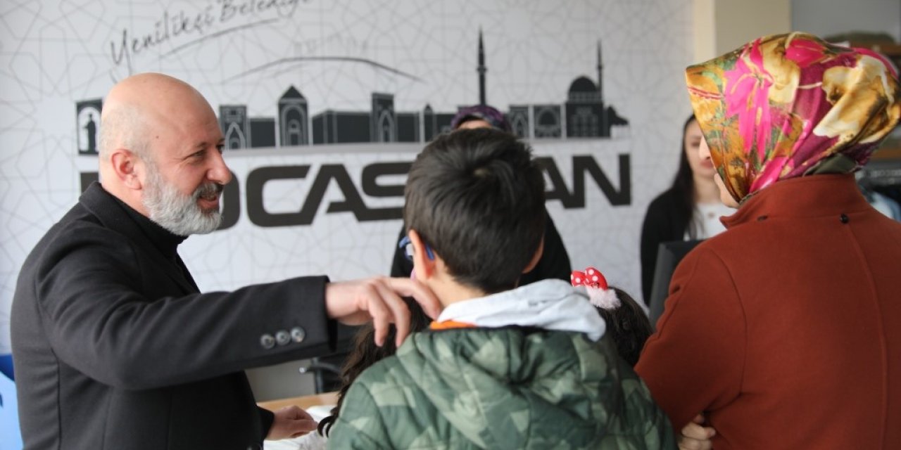 Sosyal market, depremzedelere özel hizmet veriyor