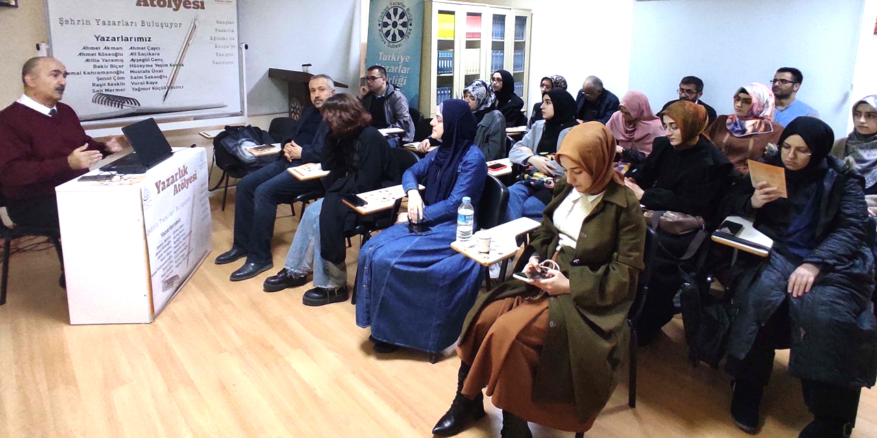 TYB Konya'da konuşan Küçükbezirci: Otuz saniyelik reklam bir aylık eğitimden etkilidir