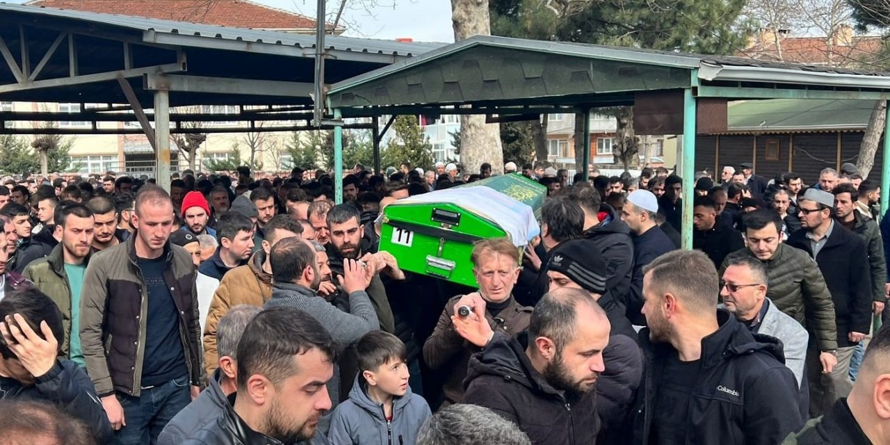 Varil patlamasında ölen genç kaleci toprağa verildi