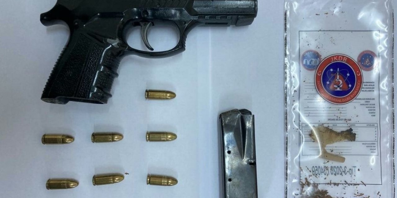 Şüphe üzerine durdurulan şahıstan silah ve uyuşturucu madde ele geçirildi