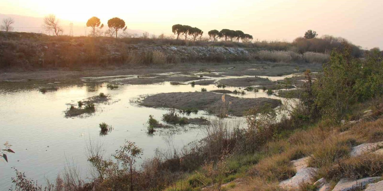 Beklenen yağışlar olmadı, barajların su seviyesi düştü