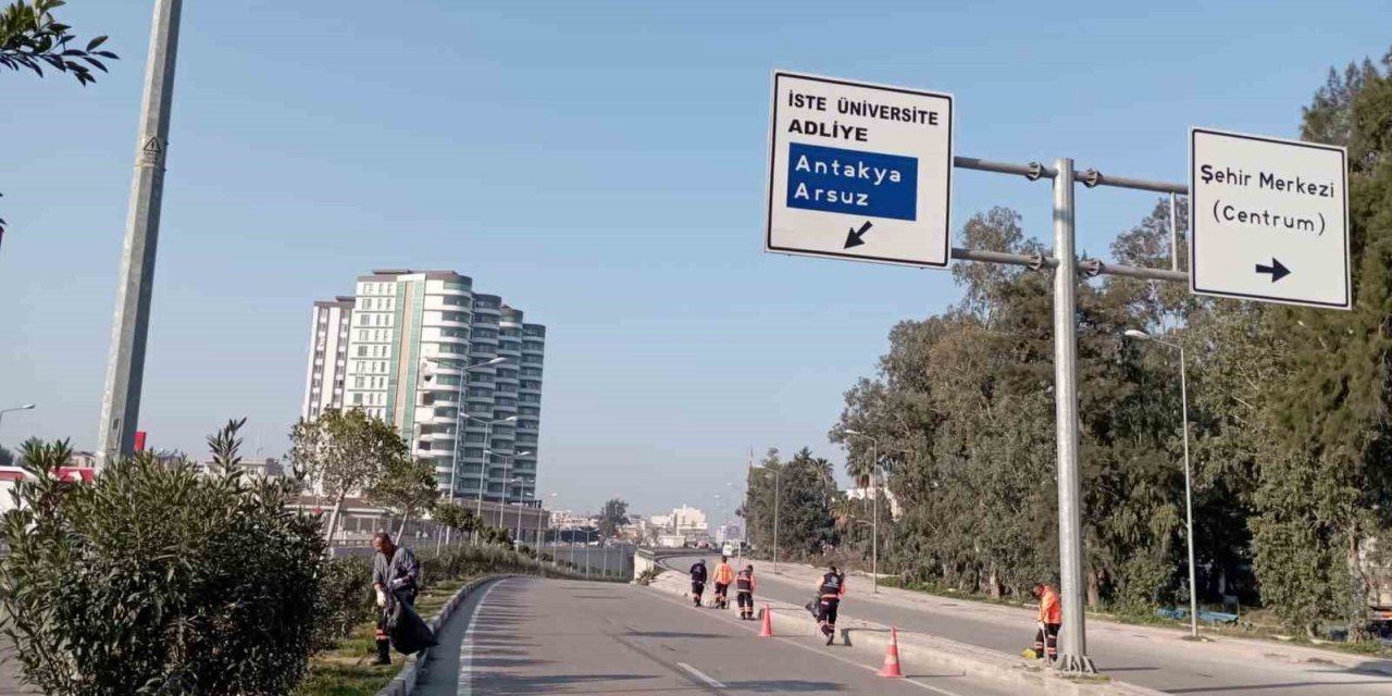 Deprem bölgesinde dezenfeksiyon seferberliği sürüyor