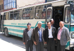 Şehit Ailelerinden Huzurevi ziyareti