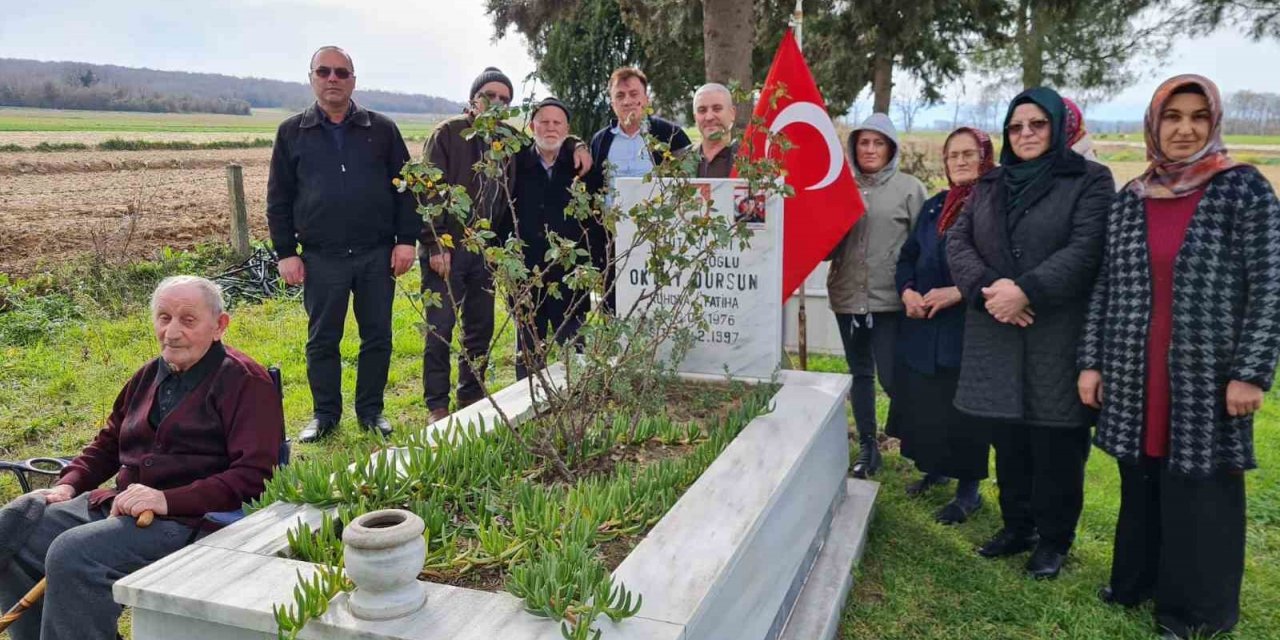 Şehit jandarma er kabri başında dualarla anıldı