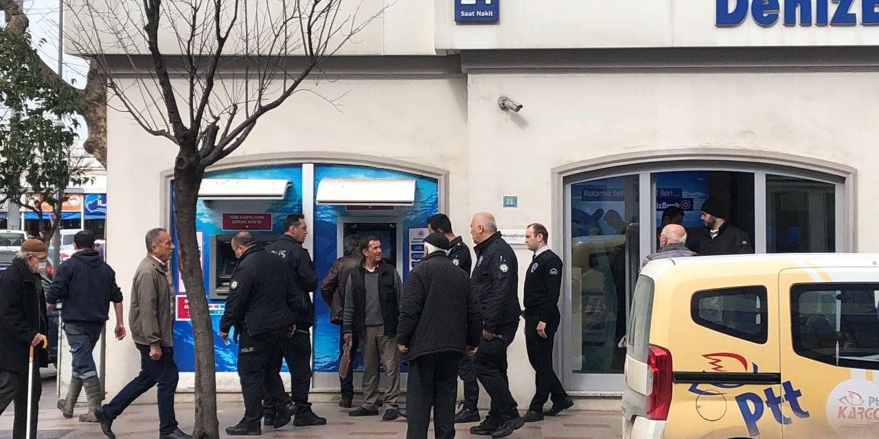 Bankacıların dikkati, çiftçinin dolandırılmasını engelledi