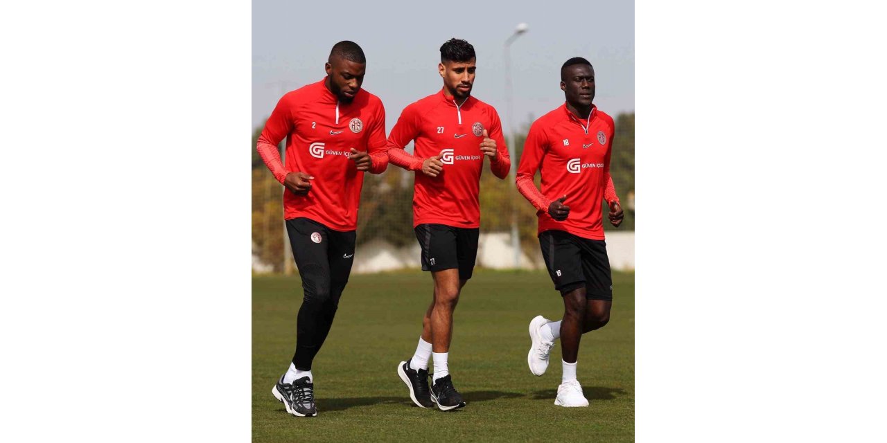 Antalyaspor, yenileme çalışması yaptı