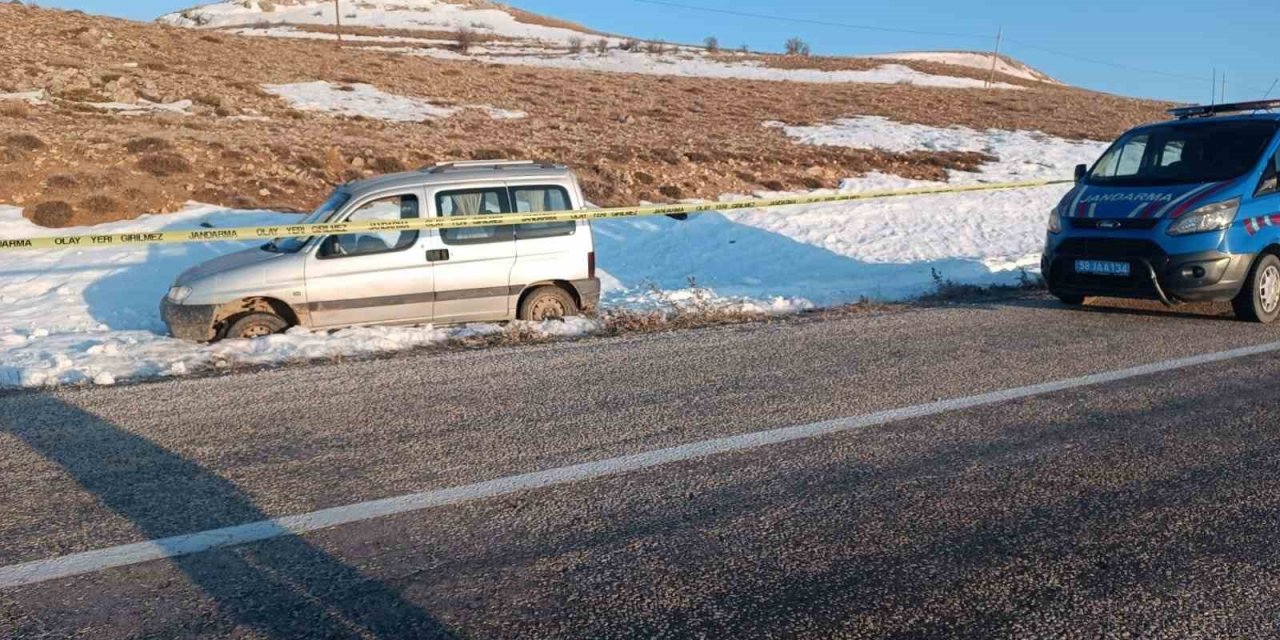 Şüpheli araç incelendi, sürücüsünün öldüğü anlaşıldı