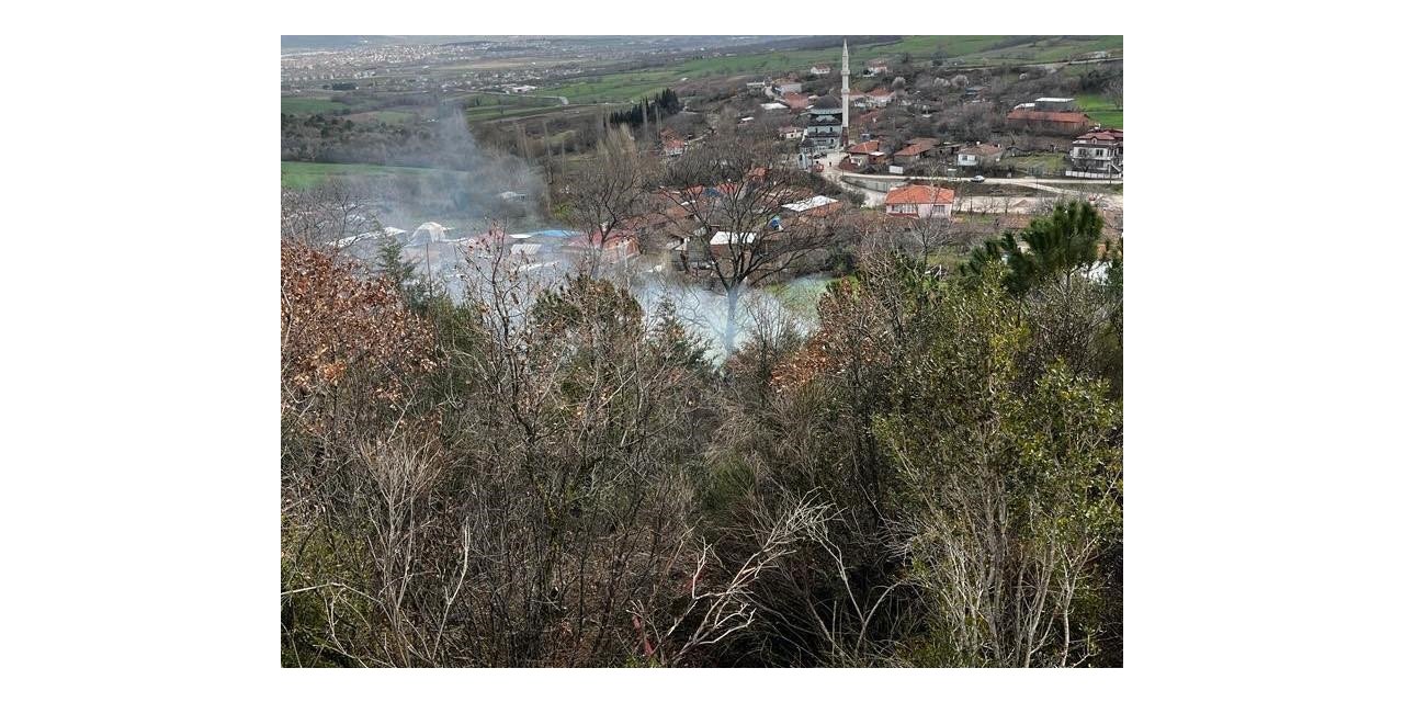 Gönen Yeniakçapınar köyünde orman yangını meydana geldi