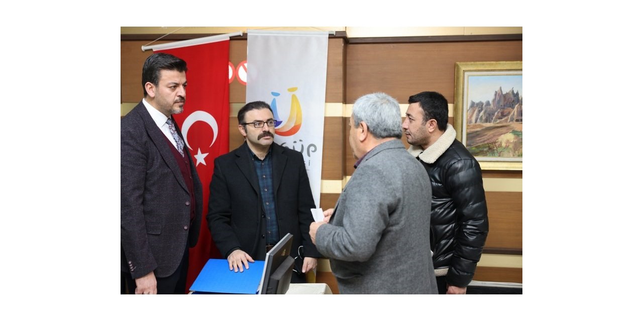 Depremzedelere destekler devam ediyor