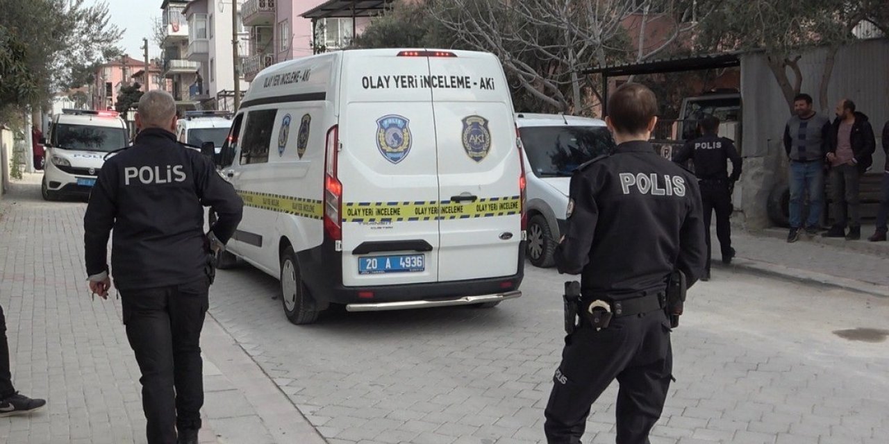 Sokak ortasında sırtından vuruldu