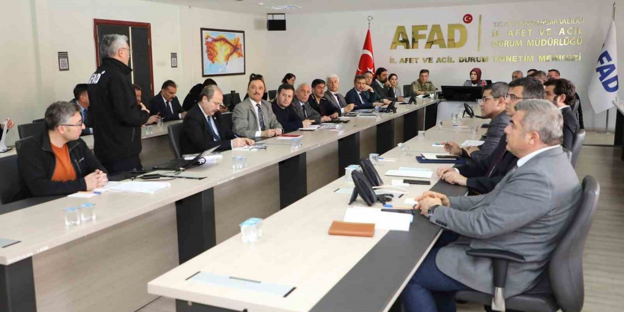 AFAD Kriz Merkezi’nde deprem tedbirleri masaya yatırıldı