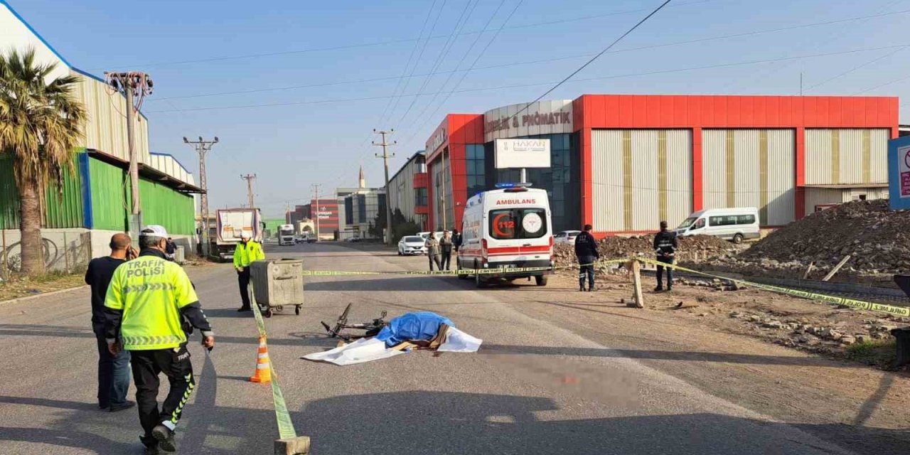 İş makinesinin çarptığı bisikletli şahıs öldü