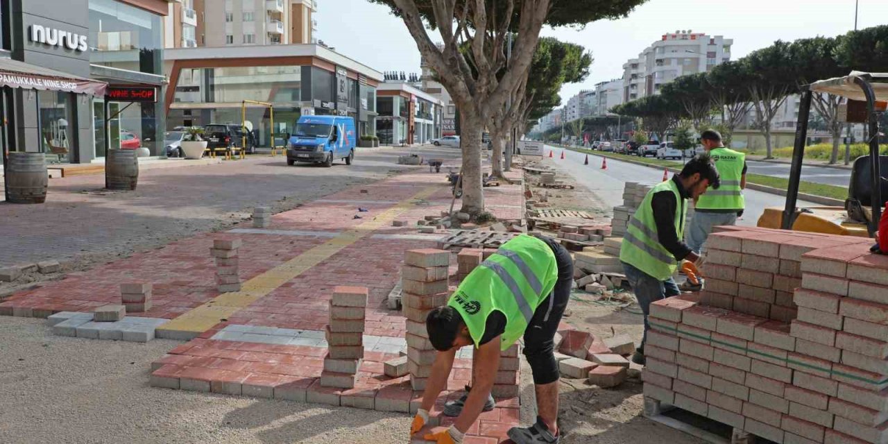 Termesos Bulvarı kaldırımı yenileniyor