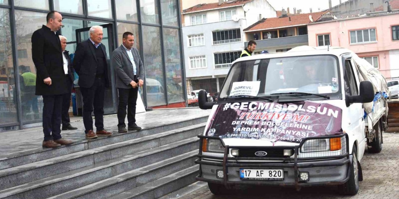 Lapseki Belediyesi deprem bölgesine 14’üncü yardım aracını gönderdi