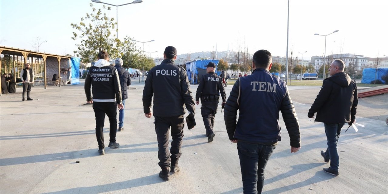 EGM: “Toplamda 33 bin 594 personel ve 249 dedektör köpeği ile genel asayiş ve narkotik uygulaması gerçekleştirildi”