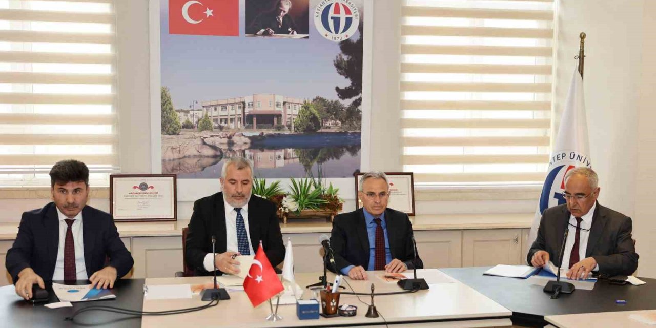 GAÜN’de ÖSYM koordinatörleri değerlendirme toplantısı