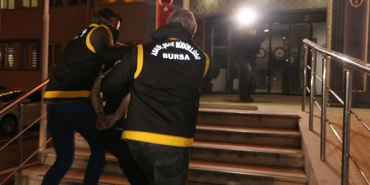Bursa’da 2 kişiyi öldürdü, cesetlerden birini bagajına koyduğu otomobille İstanbul’da yakalandı