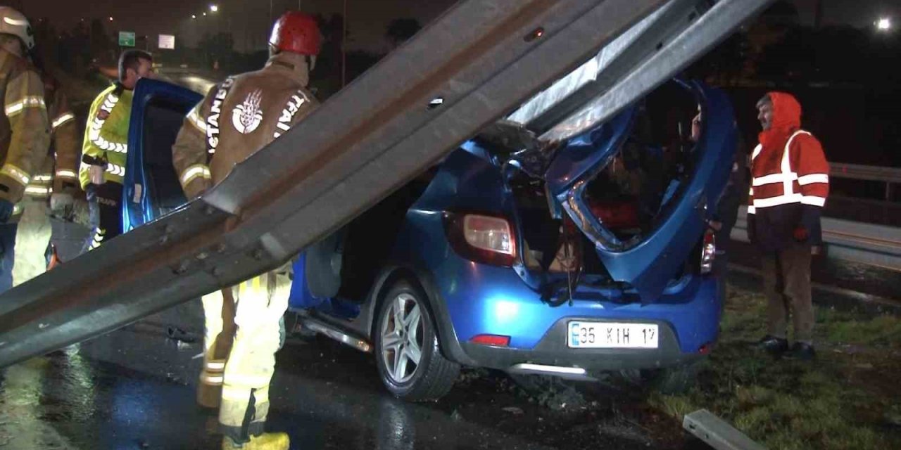 TEM Otoyolu’nda otomobil bariyere girdi: 1 ölü