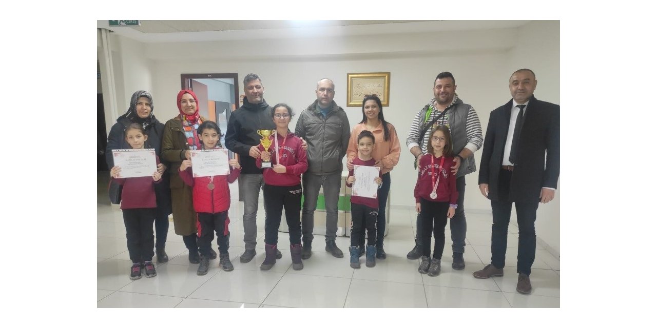 Milli Egemenlik İlkokulu öğrencileri zeka oyunlarında Tavşanlı’yı temsil edecek