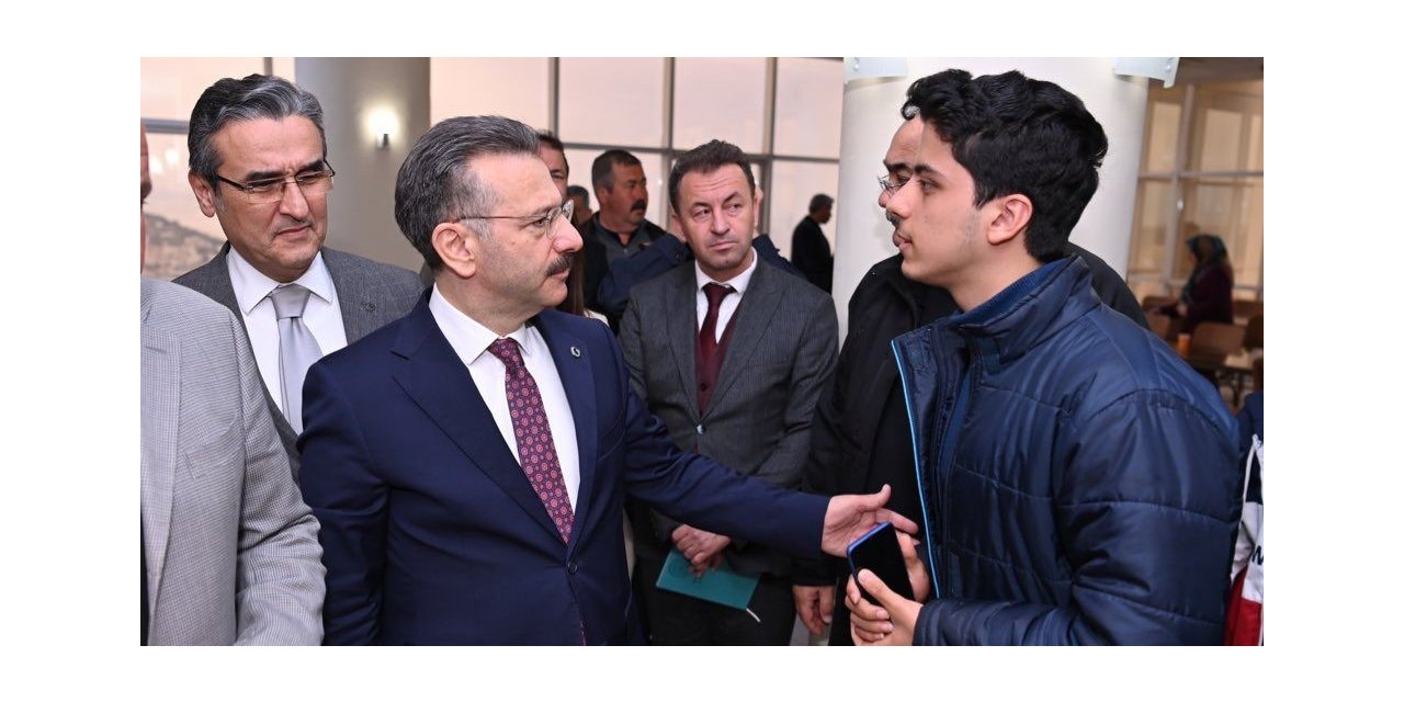 Vali Aksoy, Kuşadası’nda depremzedeler ile görüştü