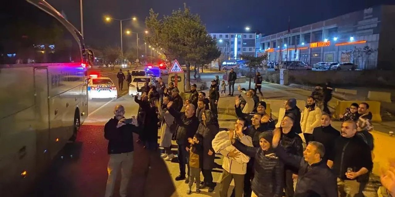 Bekçiler Erzincan’dan deprem bölgesine uğurlandı