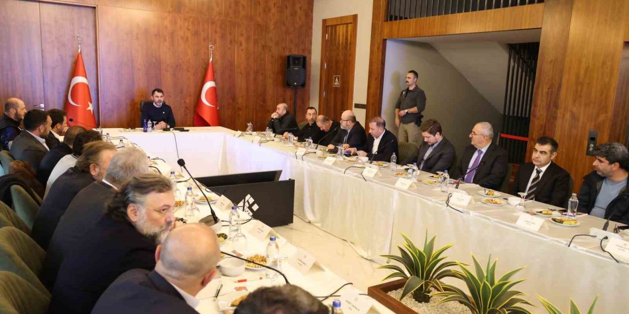 Bakan Kurum: “Hep birlikte bu süreci yürütmek zorundayız”