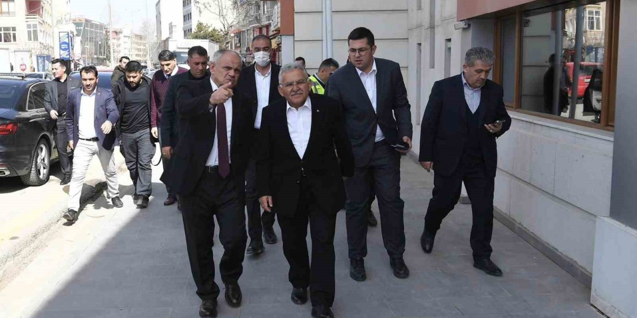 Başkan Büyükkılıç’tan Yahyalı’da yatırım değerlendirme toplantısı