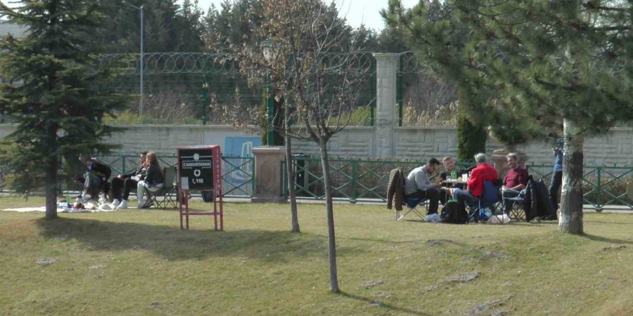 Eskişehir ilkbahara yüksek sıcaklıkla başladı