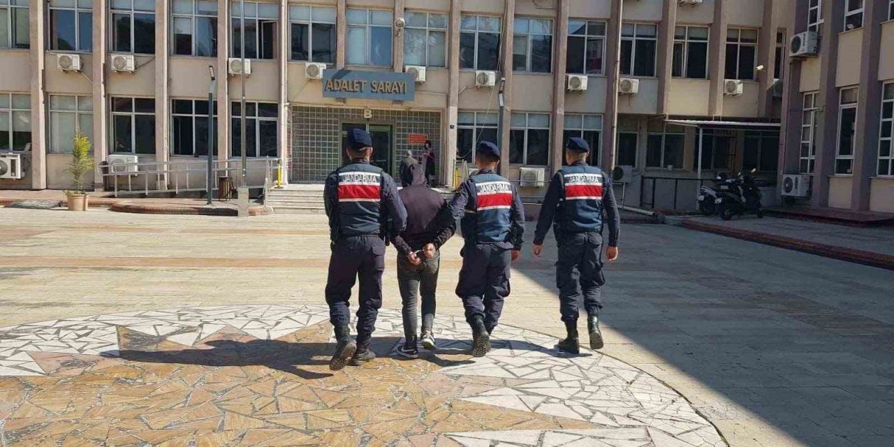 Bilezik hırsızları yakalandı