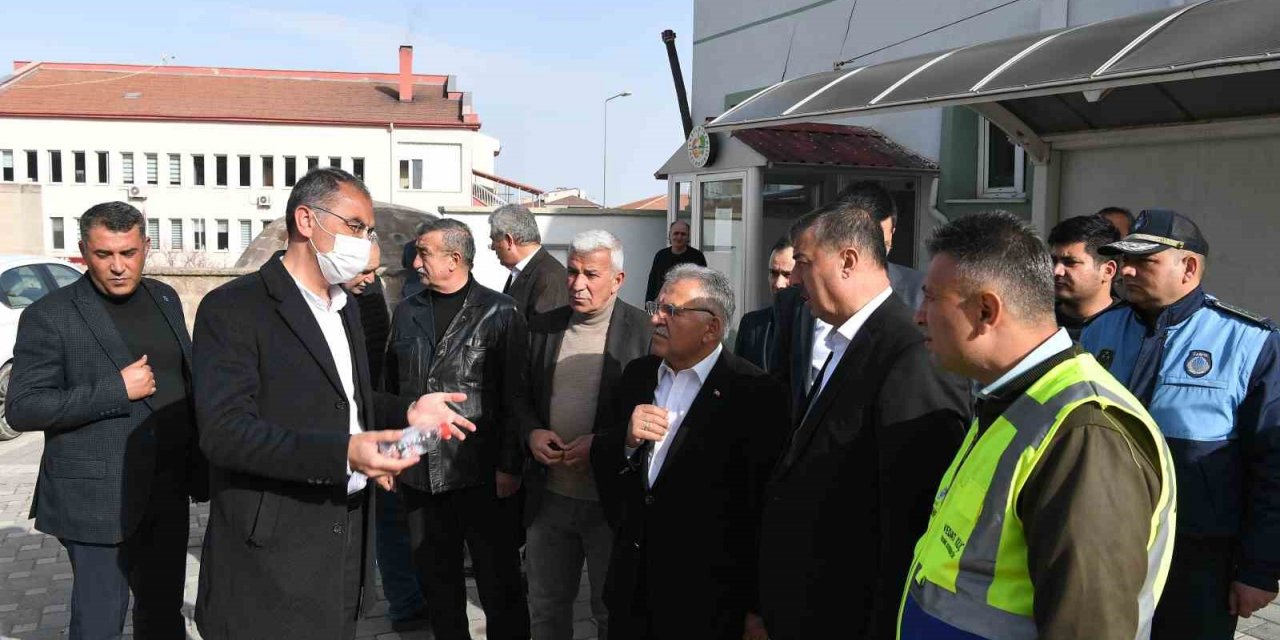 Başkan Büyükkılıç, Yeşilhisar’da 2023 yılı değerlendirme toplantısı yaptı