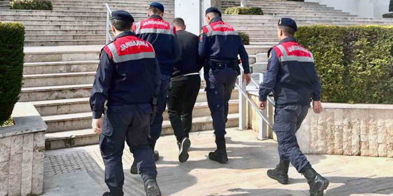 3 ayrı suçtan aranan şahıs yakalandı