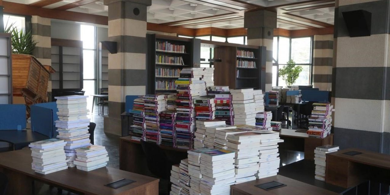 Niğde Belediyesi Kütüphane çalışmaları devam ediyor