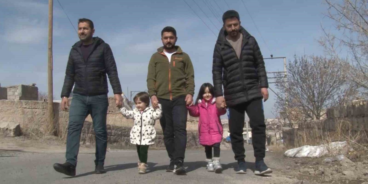 Köylüler depremzede aileler için seferber oldu