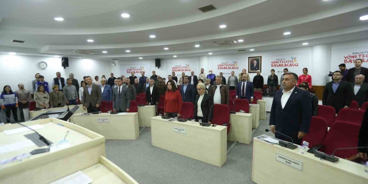 Seyhan Meclisi depremzedeler için tek yürek oldu