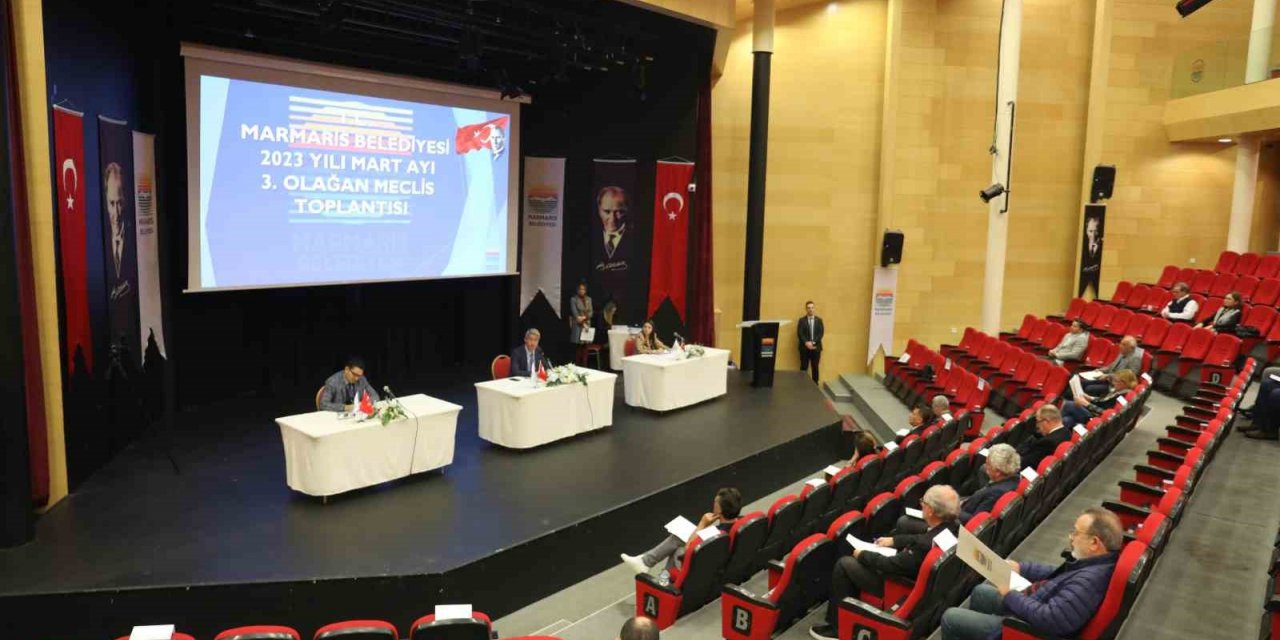 Marmaris Belediye Başkanı Oktay: "Kimse siyaset peşinde koşmasın"