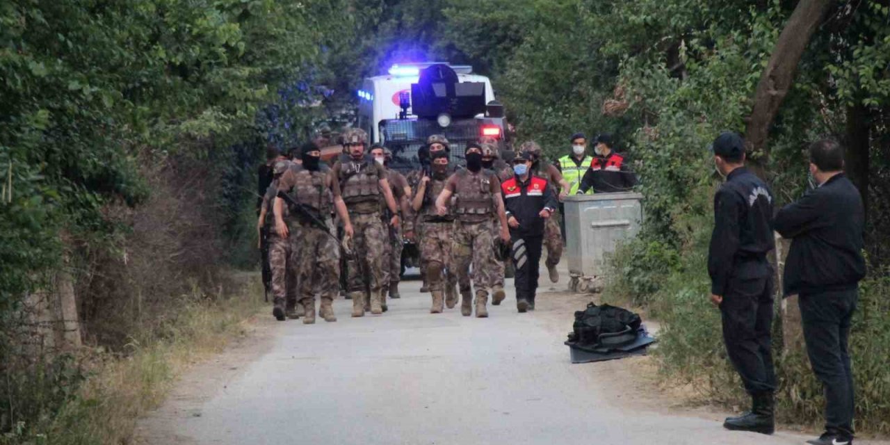 Babasını öldürüp annesini rehin almıştı, hakkında istenen ceza belli oldu