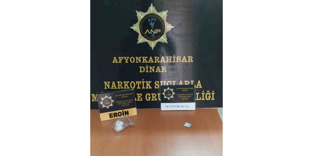 Polis eroin ele geçirdi